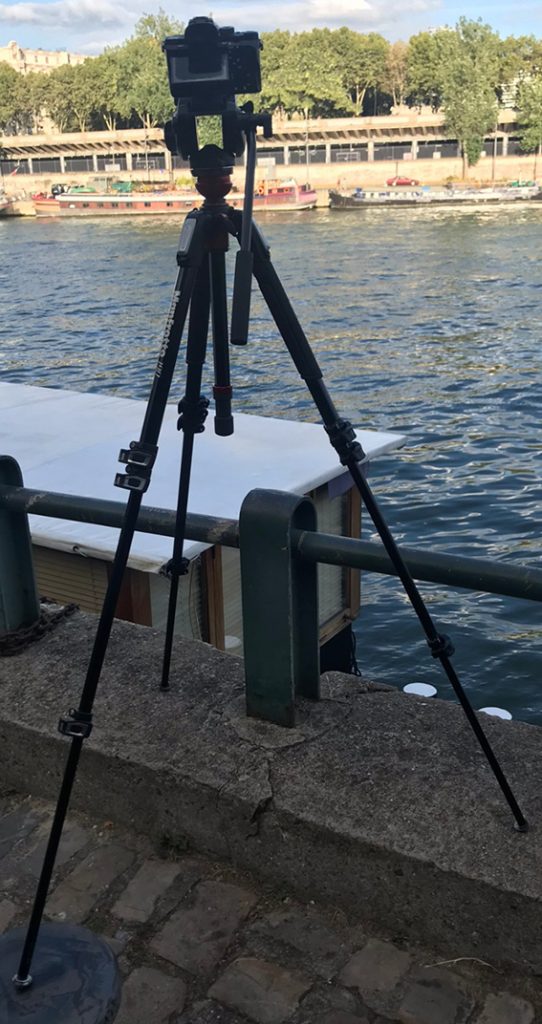 trépied sur les quais de Seine